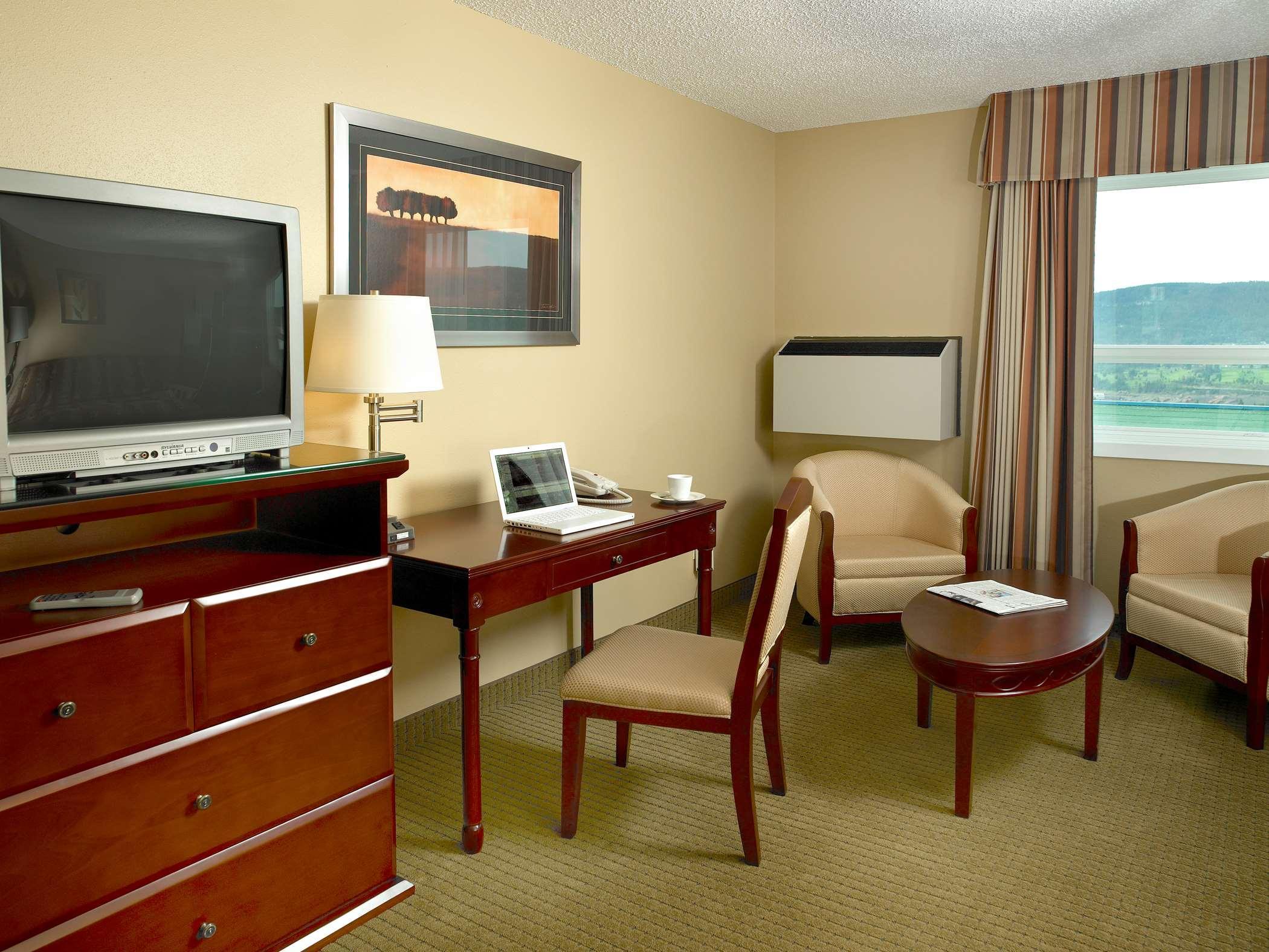 Coast Fraser Inn Williams Lake Room photo