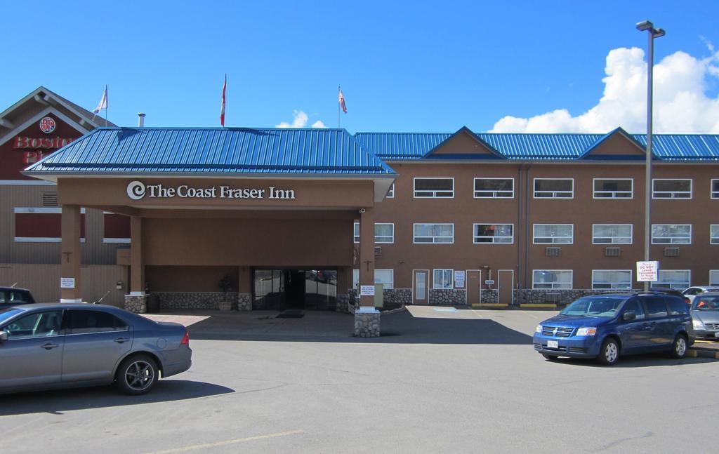Coast Fraser Inn Williams Lake Exterior photo