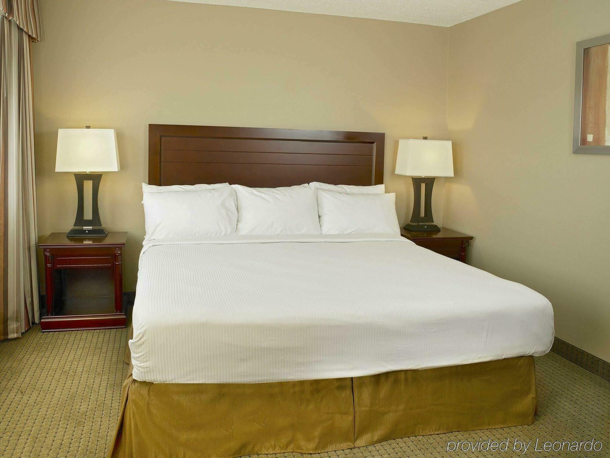 Coast Fraser Inn Williams Lake Room photo